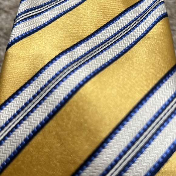 Donald trump signature collection - Picture 2 of 4